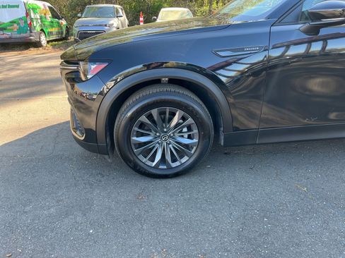 Used 2025 MAZDA CX-70 3.3 Turbo w/ Preferred Package AWD/4WD image 32