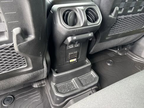 Used 2023 Jeep Wrangler Unlimited Rubicon 4xe w/ Steel Bumper Group image 24