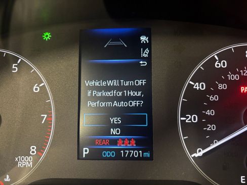 Used 2025 Toyota Corolla Cross LE image 39