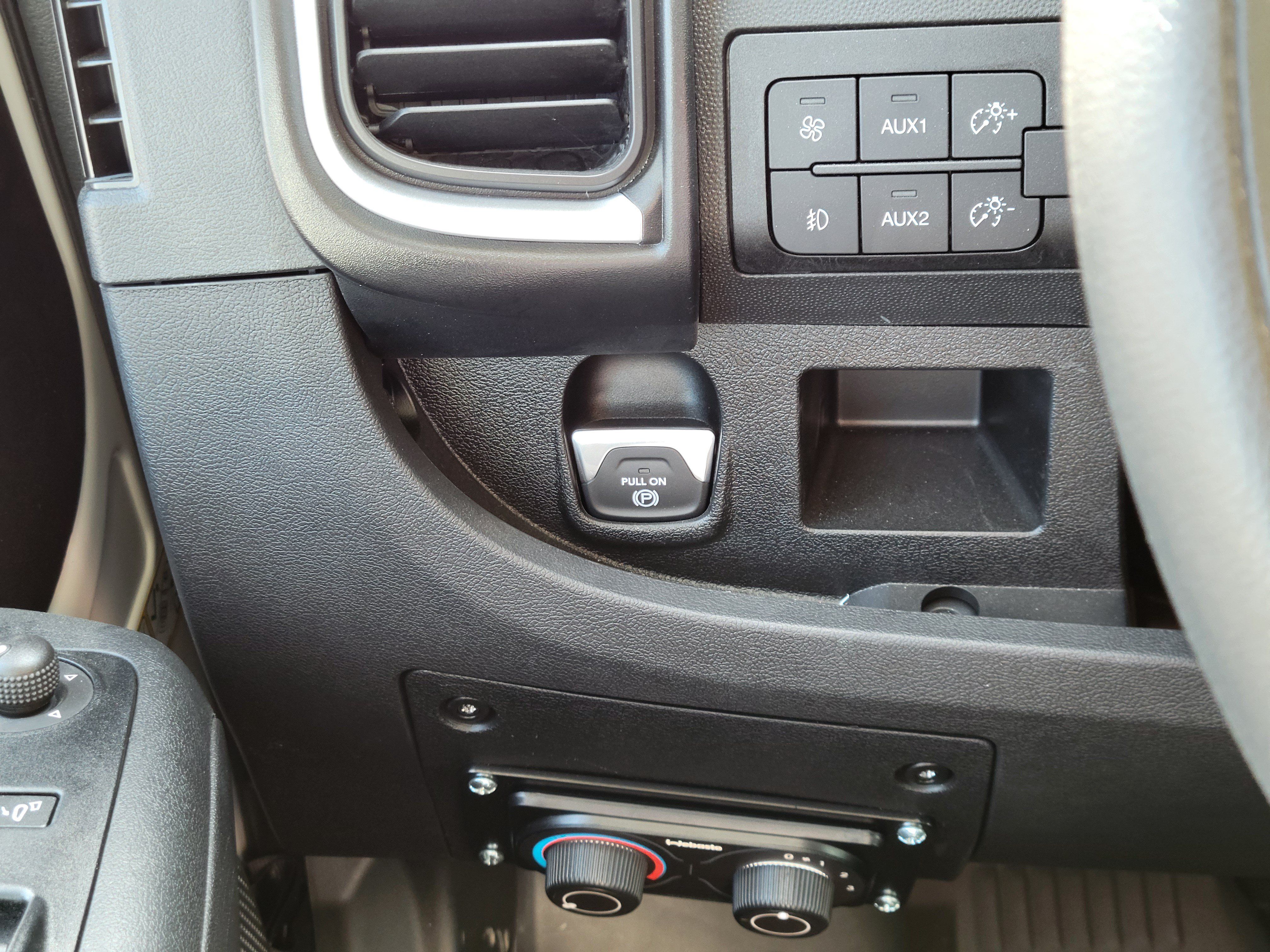 Used 2025 RAM ProMaster 1500 w/ Quick Order Package 22G SLT FWD image 9