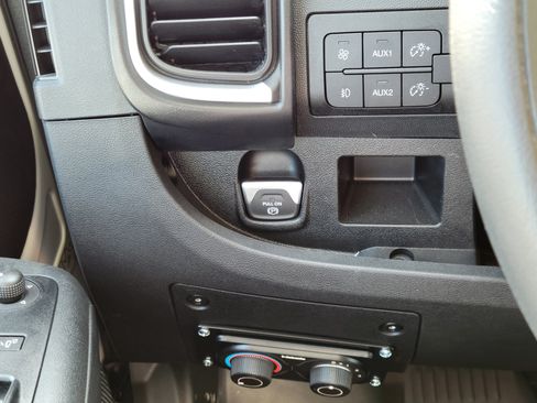 Used 2025 RAM ProMaster 1500 w/ Quick Order Package 22G SLT FWD image 9