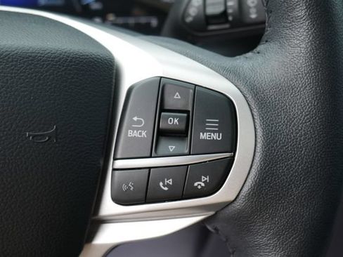 Used 2024 Ford Explorer XLT w/ Equipment Group 202A AWD/4WD image 19