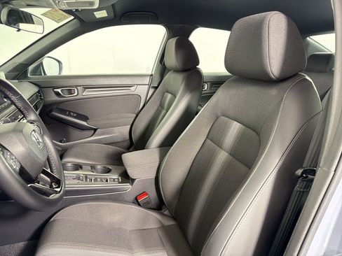Used 2024 Honda Civic Sport image 4