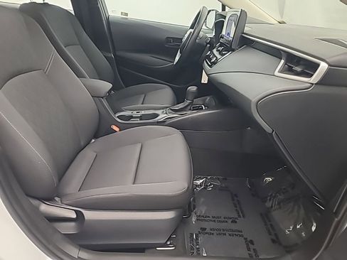 Used 2025 Toyota Corolla LE image 16