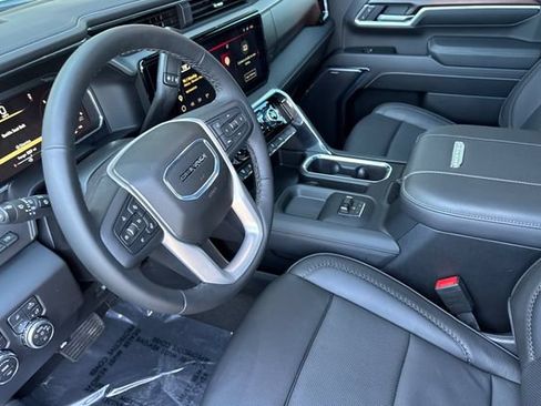 Used 2026 GMC Sierra 2500 Denali w/ Denali Reserve Package AWD/4WD image 10