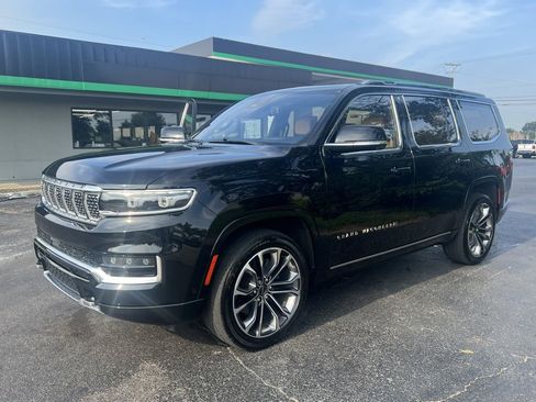 Used 2022 Jeep Grand Wagoneer Series III w/ Rear Seat Video Group 1 image 6