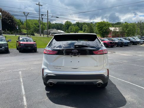 Used 2023 Ford Edge Titanium AWD/4WD image 6