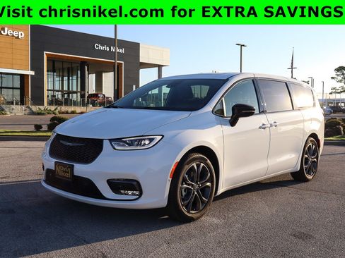 New 2026 Chrysler Pacifica Select image 1