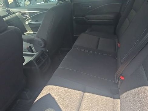 Used 2017 Honda Ridgeline RT image 12