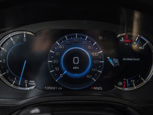 Used 2018 Cadillac Escalade ESV Luxury RWD image 18