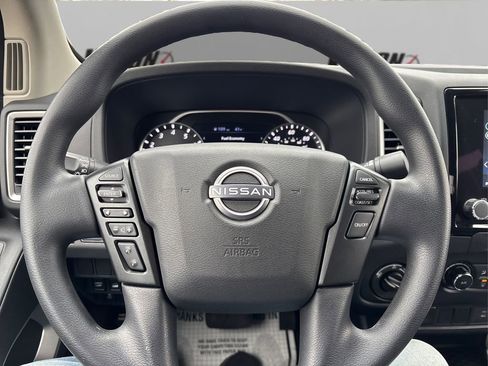Used 2022 Nissan Frontier SV image 23