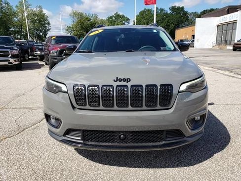 Used 2023 Jeep Cherokee Altitude Lux AWD/4WD image 9