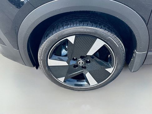 Used 2026 Nissan Kicks SR FWD image 31