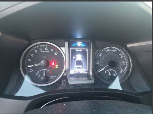 Used 2021 Toyota Tacoma SR5 image 23