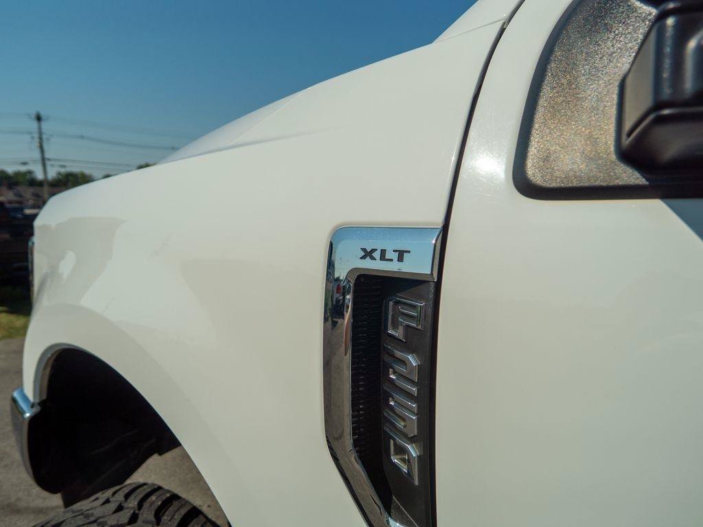 Used 2019 Ford F250 XLT w/ XLT Value Package AWD/4WD image 8