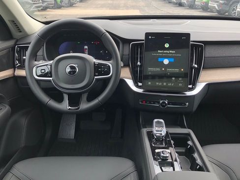 New 2026 Volvo XC90 B6 Plus w/ Protection Package Premier AWD/4WD image 16