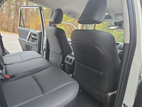 Used 2022 Toyota 4Runner TRD Sport image 11