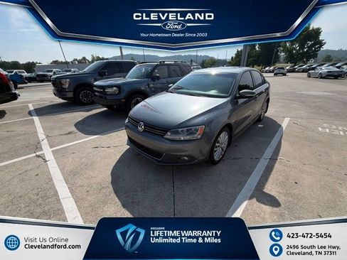 Used 2013 Volkswagen Jetta TDI FWD image 1