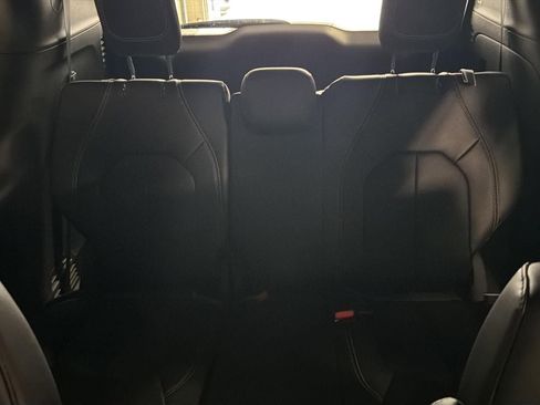 New 2026 Chrysler Pacifica Select image 17
