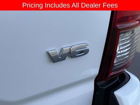Used 2023 Toyota Tacoma SR AWD/4WD image 12