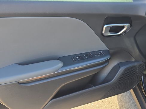 Certified 2025 Kia K4 FWD image 17