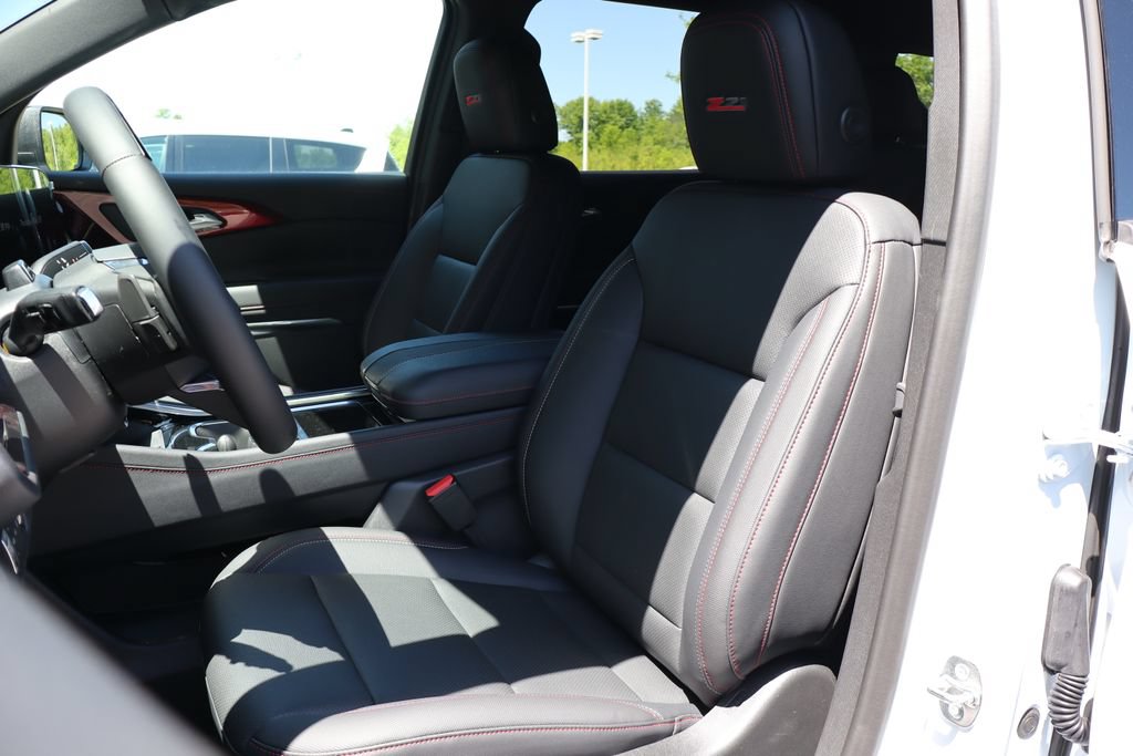 New 2026 Chevrolet Traverse Z71 w/ Enhanced Driving Package AWD/4WD image 13