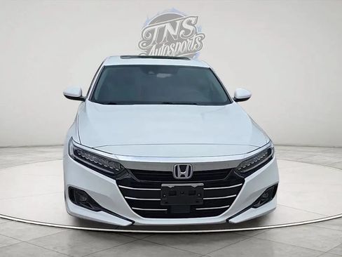 Used 2019 Honda Accord LX image 2