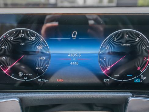 Used 2026 Mercedes-Benz GLB 250 4MATIC image 10