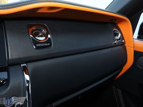 Used 2022 Rolls-Royce Cullinan image 34