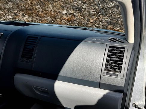 Used 2011 Toyota Tundra Grade image 15