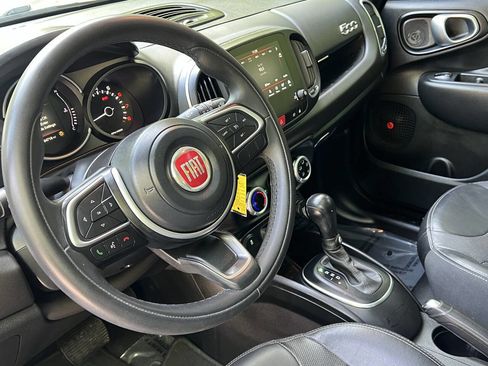 Used 2018 FIAT 500L Trekking FWD image 37