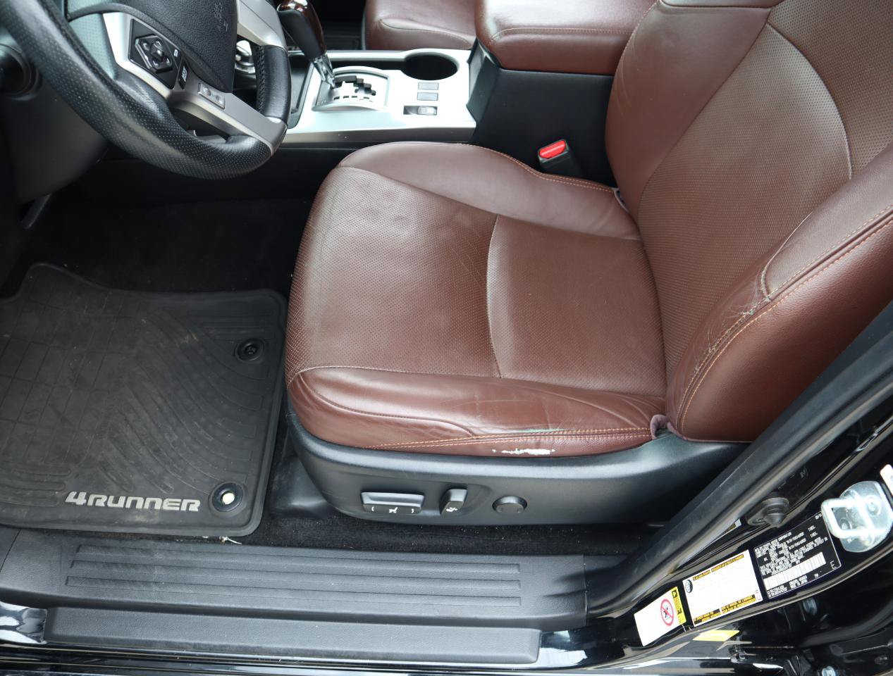 Used 2016 Toyota 4Runner Limited AWD/4WD image 39