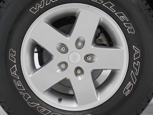 Used 2013 Jeep Wrangler Sport image 21