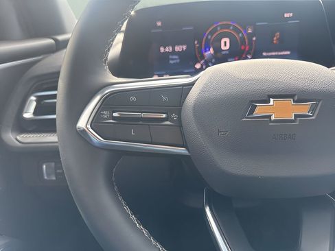 Used 2024 Chevrolet Traverse LT FWD image 14
