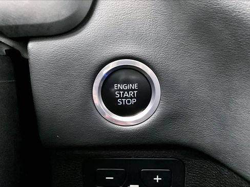 Used 2023 Toyota Tundra Platinum image 34