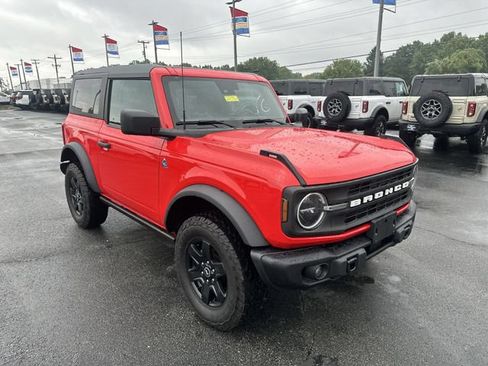 Used 2024 Ford Bronco Black Diamond AWD/4WD image 11