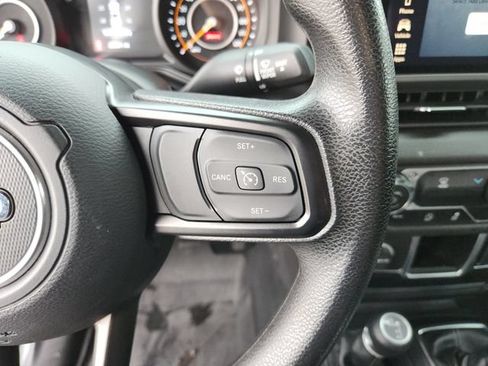 Used 2024 Jeep Gladiator Sport AWD/4WD image 33