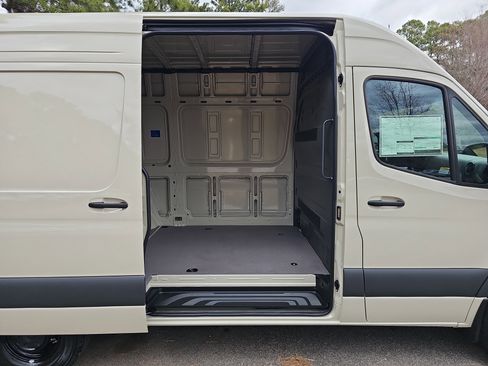 New 2026 Mercedes-Benz Sprinter 2500 image 13