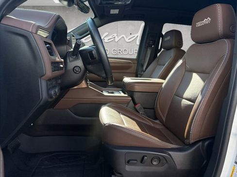 Used 2023 Chevrolet Tahoe High Country AWD/4WD image 19