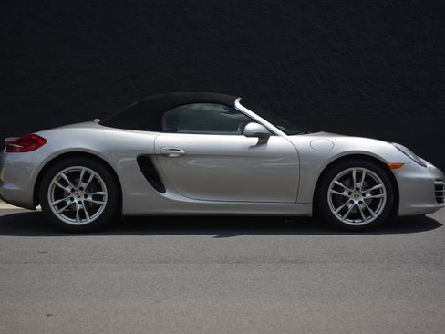 Used 2013 Porsche Boxster RWD image 8