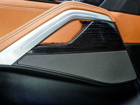 Used 2024 BMW X6 xDrive40i w/ Executive Package image 25