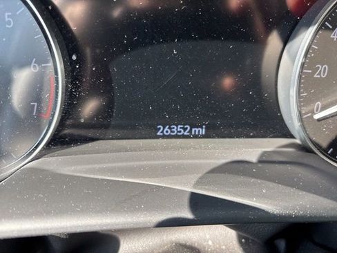 Used 2023 Buick Envision Avenir image 10