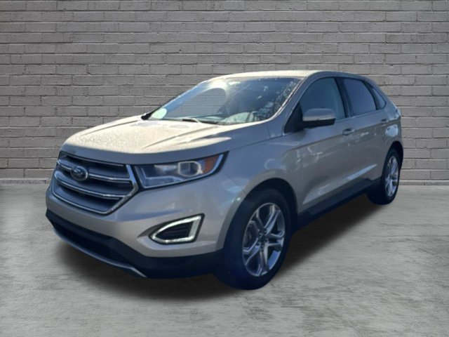 Certified 2018 Ford Edge Titanium FWD image 3