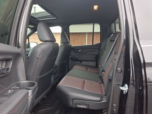 Certified 2026 Honda Ridgeline Black Edition image 9