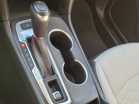 Used 2020 Chevrolet Equinox LT image 28