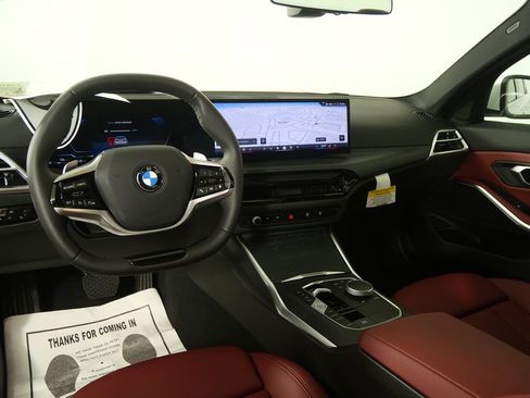 Certified 2025 BMW 330i Sedan image 20