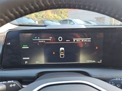 Used 2024 Nissan Ariya AWD image 15