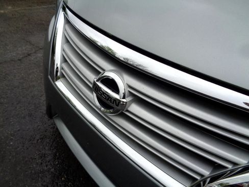 Used 2013 Nissan Sentra FE+ SV image 9