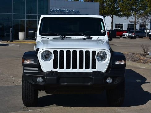 Used 2024 Jeep Wrangler Sport S image 2