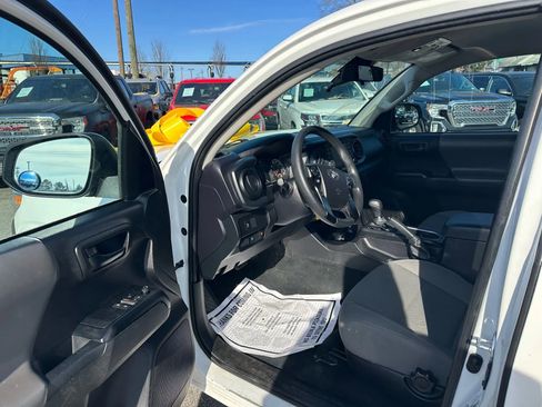 Used 2021 Toyota Tacoma SR image 16